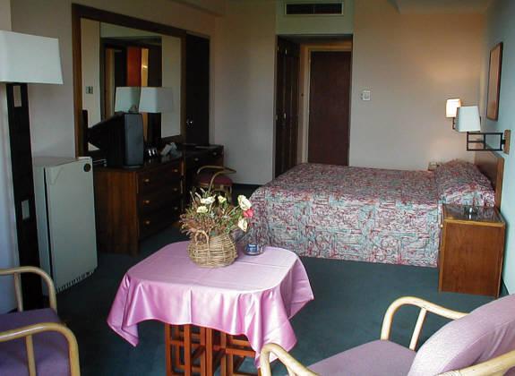 Stauffer Maturin Hotel Exterior foto